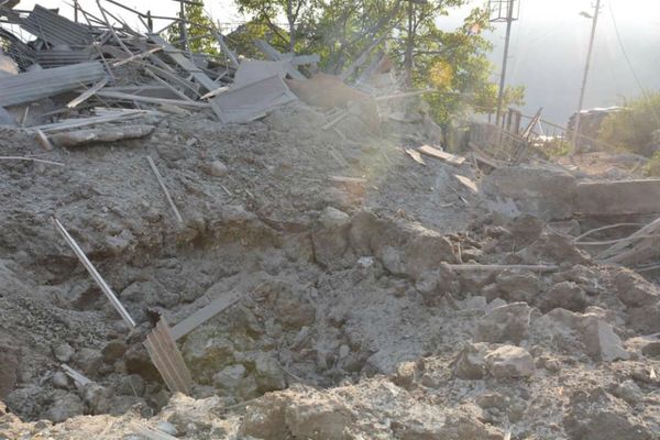 ВС Азербайджана нанесли удар по Степанакерту и Шуши из РСЗО Смерч ранним утром - Sputnik Армения