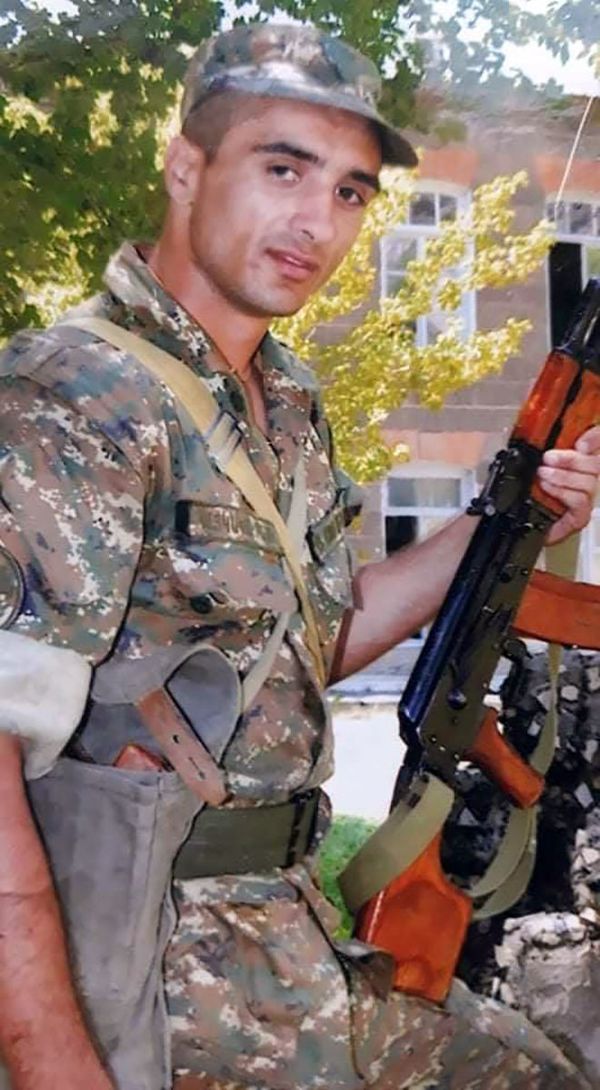 «Մոտ 40 կմ անցնել եմ վիրավոր ոտքով». բռնցքամարտիկ Լեո Պապյանն ապաքինվում է «Մոտ 40 կմ անցնել եմ վիրավոր ոտքով». բռնցքամարտիկ Լեո Պապյանն ապաքինվում է - Sputnik Արմենիա