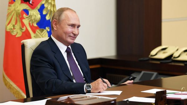 Президент РФ Владимир Путин - Sputnik Армения
