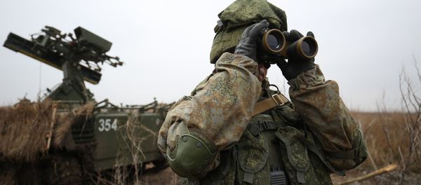 Военнослужащие во время тактико-специальных учений подразделения противовоздушной обороны воздушно-десантной дивизии - Sputnik Армения