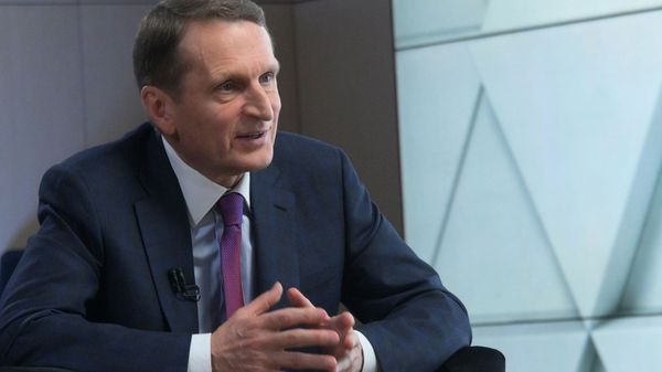 Директор Службы внешней разведки РФ Сергей Нарышкин во время интервью генеральному директору МИА Россия сегодня Дмитрию Киселеву - Sputnik Армения
