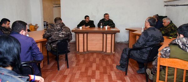 Президент Карабаха Араик Арутюня встретился с фракциями НС Карабаха (6 ноября 2020). Карабах - Sputnik Արմենիա