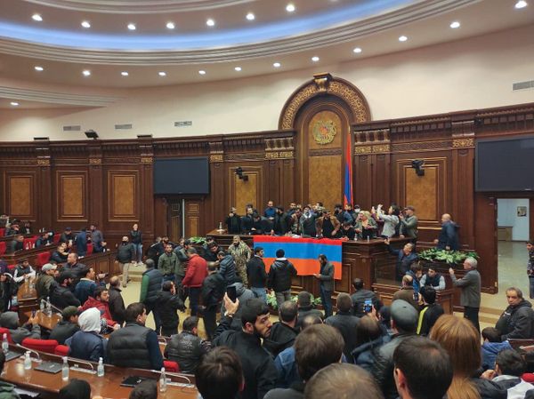 Ազգային ժողովի շենքում - Sputnik Արմենիա