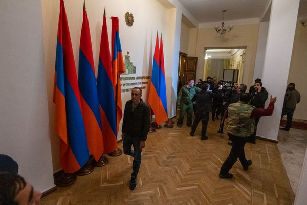 Կառավարության շենքում - Sputnik Արմենիա