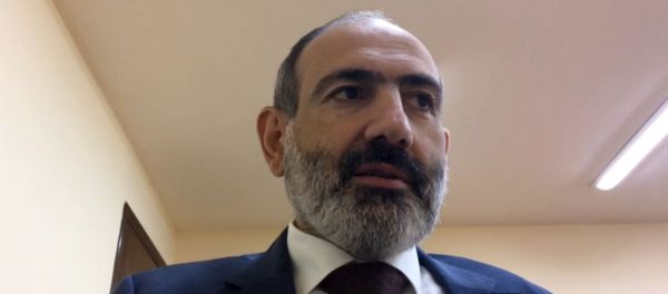 Выступление премьер-министра Никола Пашиняна в прямом эфире с объяснениями (10 ноября 2020). Еревaн - Sputnik Արմենիա