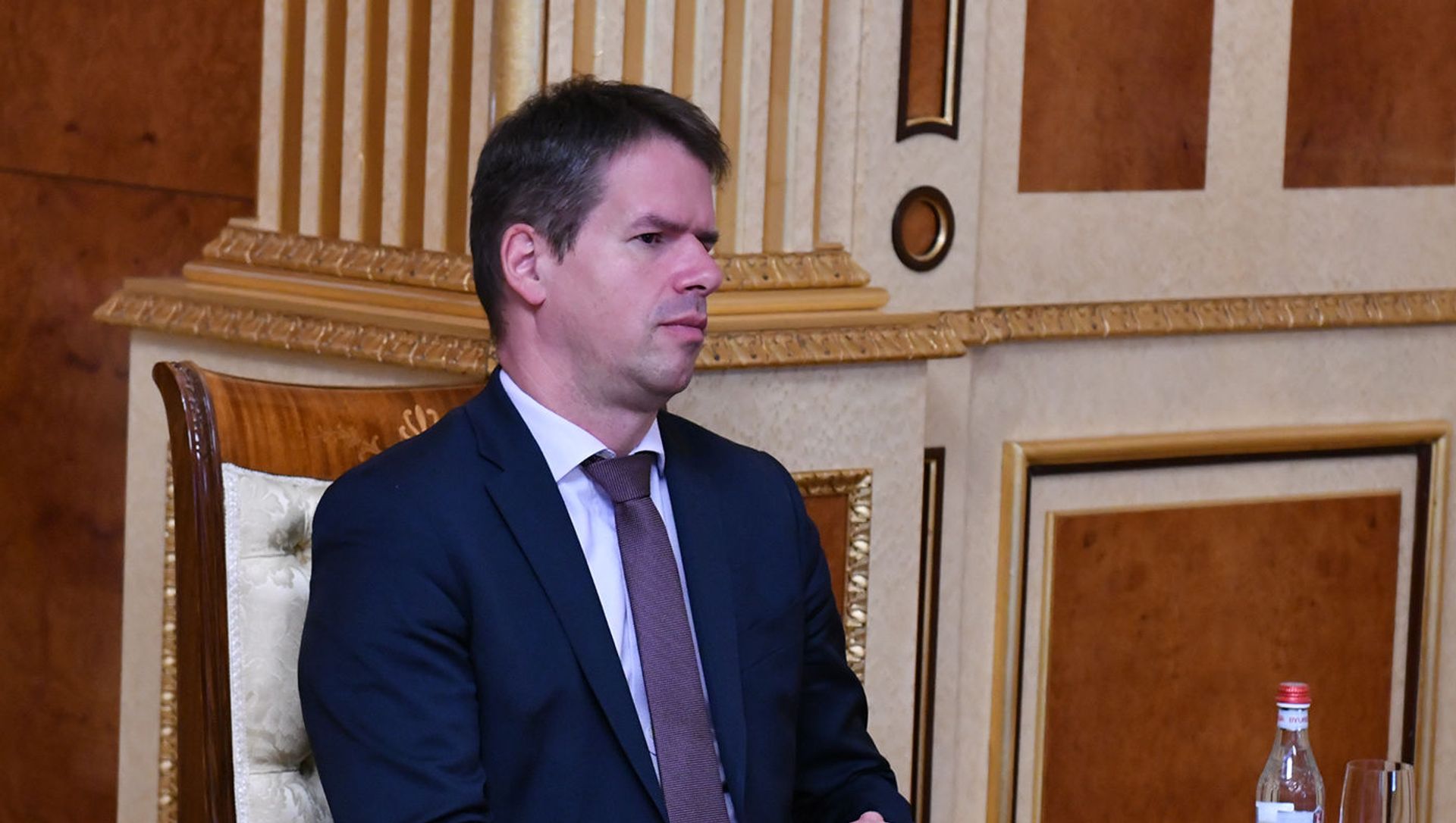 Встреча президента Армении Армена Саркисяна с чрезвычайным и Полномочным Послом Франции в Армении Джонатаном Лакоттом (10 ноября 2020). Еревaн Встреча президента Армении Армена Саркисяна с чрезвычайным и Полномочным Послом Франции в Армении Джонатаном Лакоттом (10 ноября 2020). Еревaн - Sputnik Армения, 1920, 04.05.2021