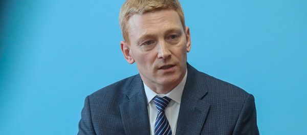 Директор НИИ гриппа им. Смородинцева Минздрава России Дмитрий Лиознов во время брифинга (19 марта 2020). Санкт-Петербург Директор НИИ гриппа им. Смородинцева Минздрава России Дмитрий Лиознов во время брифинга (19 марта 2020). Санкт-Петербург - Sputnik Армения