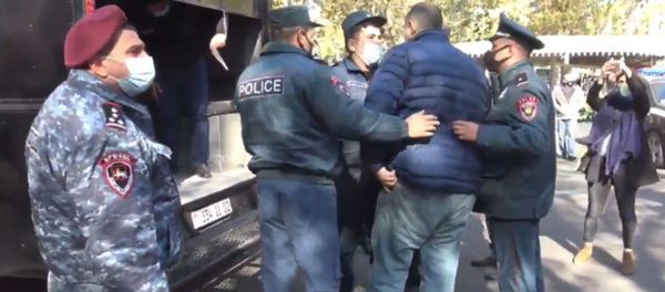 Ситуация на площади Свободы (11 ноября 2020). Еревaн Ситуация на площади Свободы (11 ноября 2020). Еревaн - Sputnik Армения