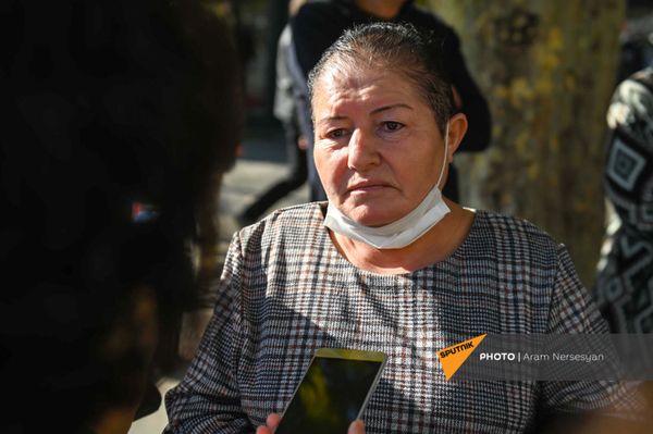 «Մեր զինվորին դավաճանեցին»․ ի՞նչ են մտադիր անել հանրահավաքի եկած արցախցի կանայք  - Sputnik Արմենիա