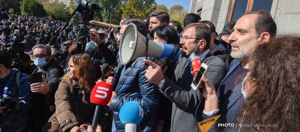 Ситуация на площади Свободы (11 ноября 2020). Еревaн Ситуация на площади Свободы (11 ноября 2020). Еревaн - Sputnik Արմենիա