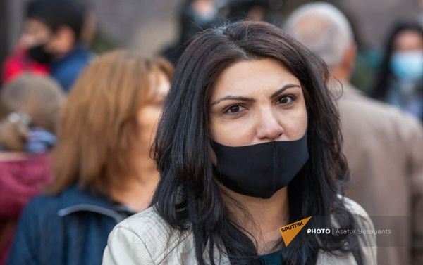 Акция протеста женщин Гадрута у посольств стран сопредседателей МГ ОБСЕ (12 ноября 2020). Еревaн - Sputnik Армения