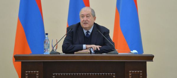 Президент Армен Саркисян встретился с группой представителей культурной и спортивной сфер, а также неправительственных организаций (13 ноября 2020). Еревaн - Sputnik Армения