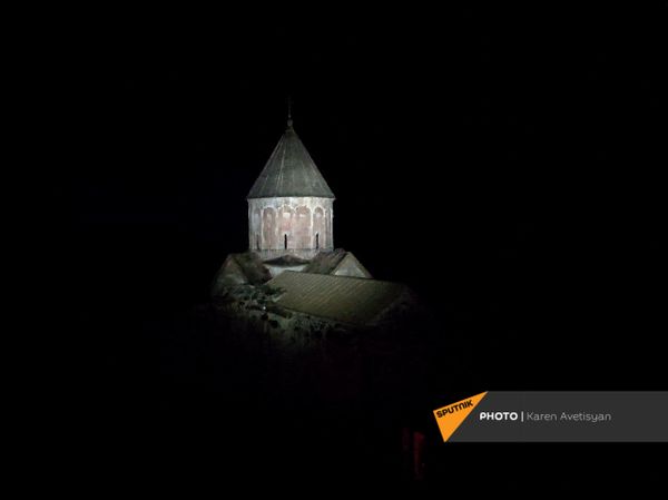 Монастырский комплекс Дадиванк перед вступлением в силу соглашения о передаче земель Монастырский комплекс Дадиванк перед вступлением в силу соглашения о передаче земель - Sputnik Армения