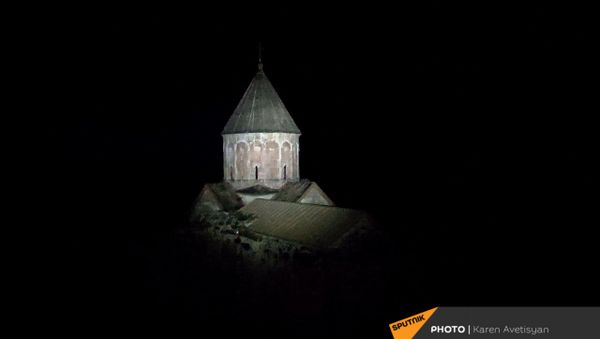 Монастырский комплекс Дадиванк перед вступлением в силу соглашения о передаче земель - Sputnik Армения