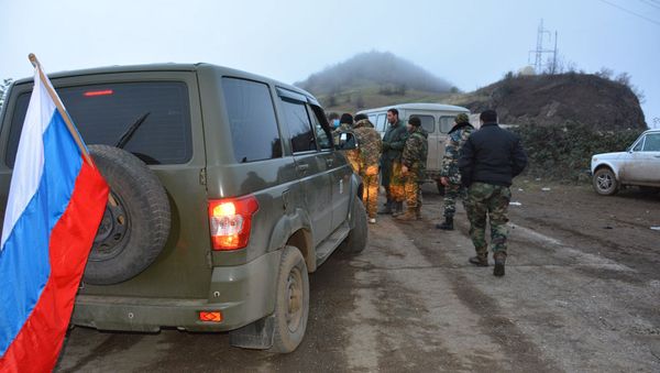 ГСЧС Карабаха при содействии российских миротворцев и МККК осуществляет обмен телами солдат  - Sputnik Արմենիա