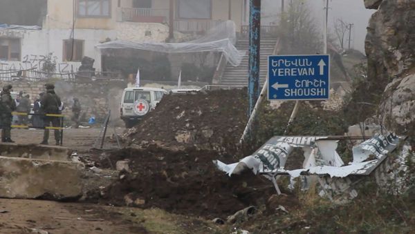 Обстановка на дороге Степанакерт - Шуши - Sputnik Армения