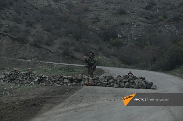 Շուշի տանող ճանապարհին - Sputnik Արմենիա