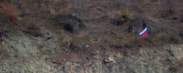 Российские миротворцы у монастырского комплекса Дадиванк (16 ноября 2020). Карабах - Sputnik Армения