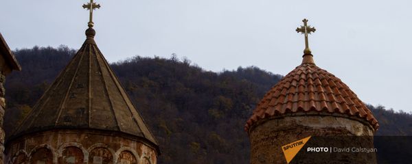 Российские миротворцы у монастырского комплекса Дадиванк (16 ноября 2020). Карабах - Sputnik Արմենիա
