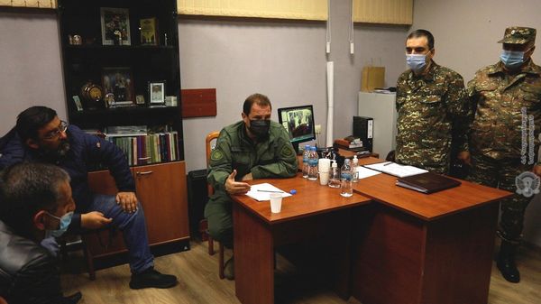 Тоноян рассказал о поисках пропавших без вести военнослужащих в Карабахе - Sputnik Армения