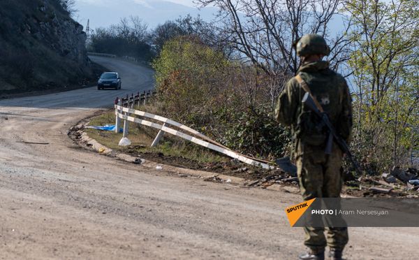 Блокпост российских миротворческих сил в Лачинском коридоре (17 ноября 2020). Карабах Блокпост российских миротворческих сил в Лачинском коридоре (17 ноября 2020). Карабах - Sputnik Армения