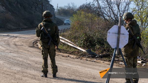 Блокпост российских миротворческих сил в Лачинском коридоре (17 ноября 2020). Карабах - Sputnik Армения