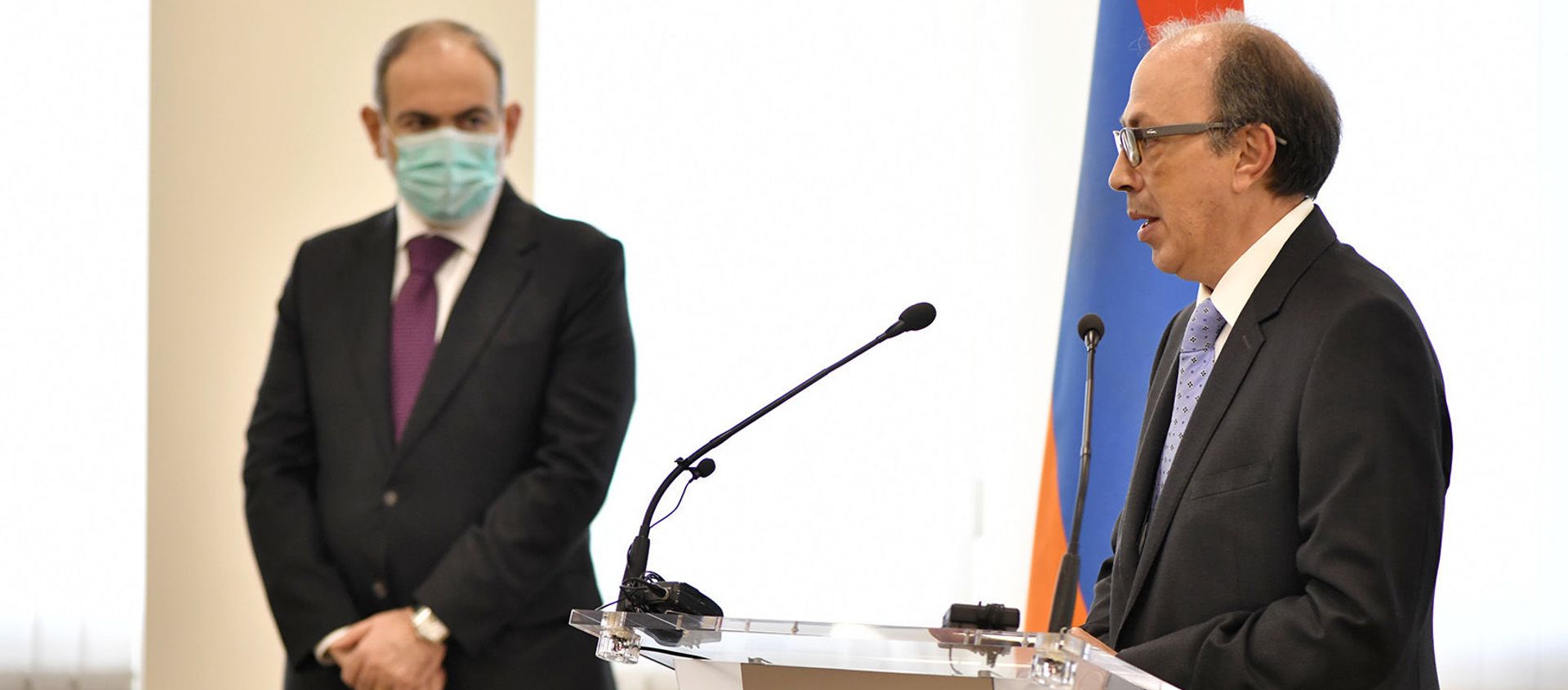 Премьер-министр Никол Пашинян представил нового главу МИД Армении Ара Айвазяна (19 ноября 2020). Еревaн - Sputnik Արմենիա, 1920, 31.05.2021