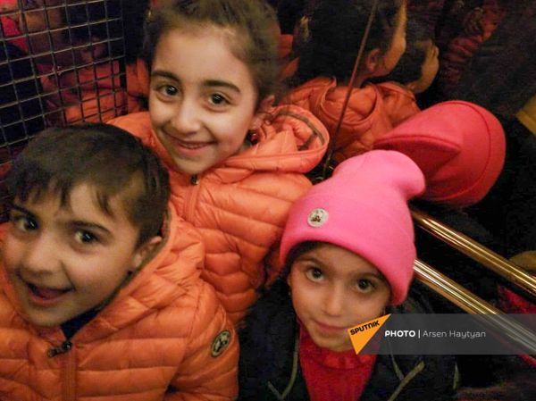 Разве мы не один народ?! Как уживаются в Горисе арцахцы и психологи из Диаспоры - Sputnik Армения