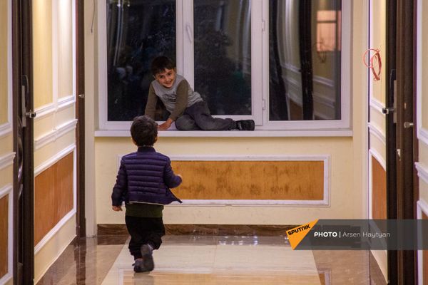 Разве мы не один народ?! Как уживаются в Горисе арцахцы и психологи из Диаспоры - Sputnik Армения