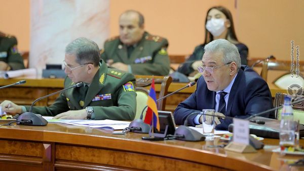 Встреча министров обороны Армении и России Вагаршака Арутюняна и Сергея Шойгу (21 ноября 2020). Еревaн - Sputnik Армения