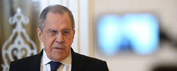 Министр иностранных дел России Сергей Лавров во время заявления для прессы после встречи с президентом Азербайджана (21 ноября 2020). Баку - Sputnik Армения