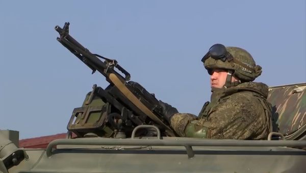 Под присмотром миротворцев: как Карабах возвращается к мирной жизни - видео - Sputnik Армения