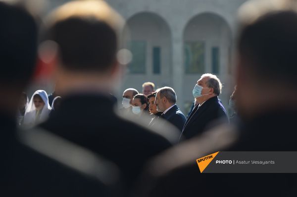 Ցավն ու վիշտը վերածելու ենք ուժի և զորության. Մայր աթոռում զոհվածների հիշատակի պատարագն է - Sputnik Արմենիա