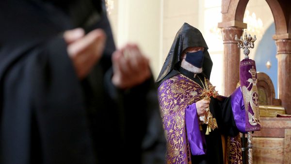 Католикос Великого дома Киликийского Арам I провел литургию в память о погибших героях в карабахской войне (22 ноября 2020). Антилиас, Ливан - Sputnik Армения