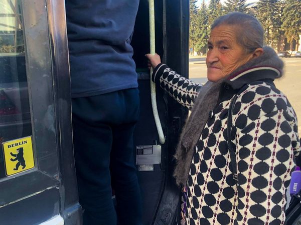 Хорошо будет, или плохо, наше место - там: арцахцы возвращаются домой из Гюмри - Sputnik Армения