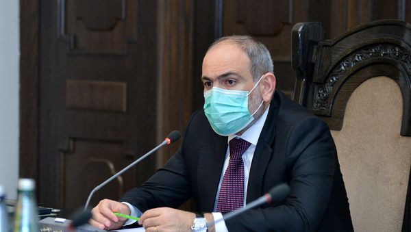 Премьер-министр Никол Пашинян снова встретился с родственниками пропавших без вести военнослужащих (24 ноября 2020). Еревaн - Sputnik Армения