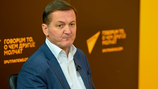 Александр Хроленко на онлайн пресс-конференции Семена Пегова (25 ноября 2020). Москва - Sputnik Արմենիա