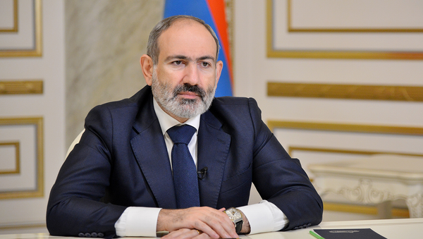 Премьер-министр Никол Пашинян во время обращения к нации (27 ноября 2020). Еревaн Премьер-министр Никол Пашинян во время обращения к нации (27 ноября 2020). Еревaн - Sputnik Արմենիա
