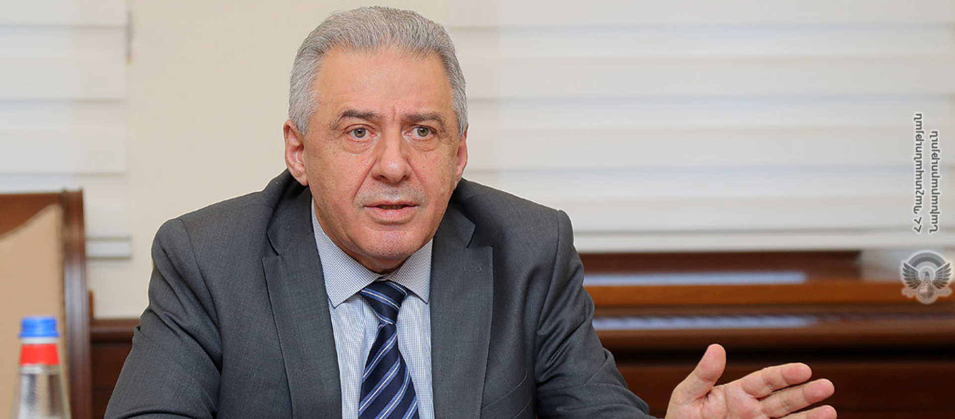 Министр обороны Армении Вагаршак Арутюнян во время встречи с командующим российскими миротворческими силами в Карабахе (27 ноября 2020). Еревaн - Sputnik Армения, 1920, 27.02.2021