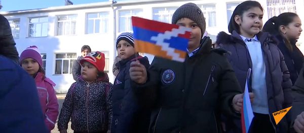 Возобновление работы школы №2 в Степанакерте - Sputnik Армения