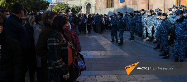 Ситуация у Дома правительства (28 ноября 2020). Еревaн - Sputnik Արմենիա