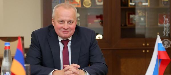 Министр обороны РА Вагаршак Арутюнян принял Чрезвычайного и Полномочного Посла Российской Федерации в Республике Армения Сергея Копыркина (30 ноября 2020). Еревaн - Sputnik Արմենիա