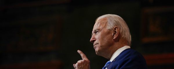 Избранный президент США Джо Байден во время выступления в театре Queen (25 ноября 2020). Уилмингтон, Делавэр Избранный президент США Джо Байден во время выступления в театре Queen (25 ноября 2020). Уилмингтон, Делавэр - Sputnik Армения
