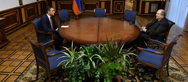 Президент Армен Саркисян встретился с защитником прав человека в Армении Арманом Татояном (3 декабря 2020). Еревaн - Sputnik Արմենիա