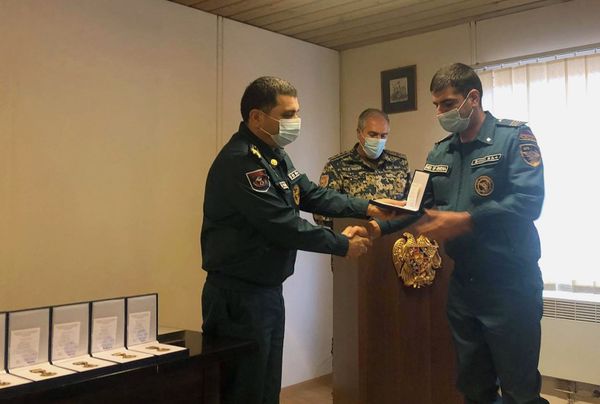 «Տարածքը, որտեղ մենք  էինք, մնացել է Արցախի կազմում». գյումրեցի փրկարարները պարգևատրվեցին - Sputnik Արմենիա