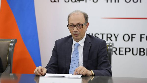 Министр иностранных дел Армении Ара Айвазян принял участие на 27-ой встрече Совета министров ОБСЕ в режиме видеоконференции (3 декабря 2020). Еревaн - Sputnik Արմենիա