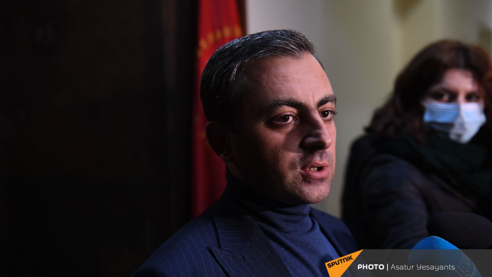 Представитель Верховного органа АРФ Дашнакцутюн Ишхан Сагателян после встречи представителей оппозиции в здании Верховного органа АРФД (3 декабря 2020). Еревaн Представитель Верховного органа АРФ Дашнакцутюн Ишхан Сагателян после встречи представителей оппозиции в здании Верховного органа АРФД (3 декабря 2020). Еревaн - Sputnik Армения, 1920, 22.02.2021