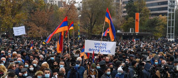 Митинг оппозиции с требованием отставки премьер-министра (5 декабря 2020). Еревaн Митинг оппозиции с требованием отставки премьер-министра (5 декабря 2020). Еревaн - Sputnik Армения