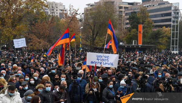 Митинг оппозиции с требованием отставки премьер-министра (5 декабря 2020). Еревaн - Sputnik Армения