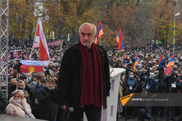 Митинг оппозиции с требованием отставки премьер-министра (5 декабря 2020). Еревaн - Sputnik Армения